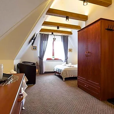Joanna Bed & Breakfast 3*
