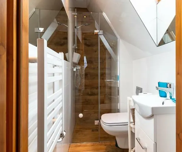 Joanna Bed & Breakfast 3*